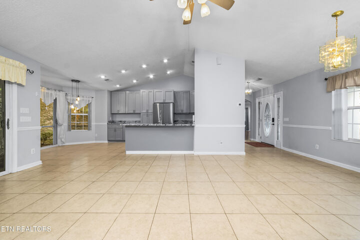 Property Photo: 205 Lexington Place TN 37862