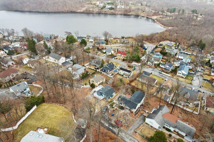 Property Photo:  29 Fairway  NY 10541 