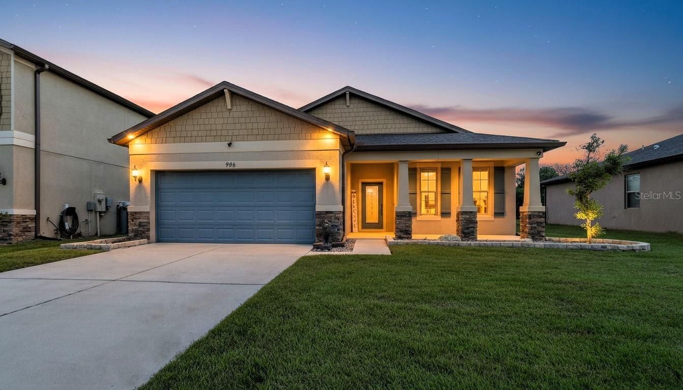 Property Photo:  996 Scarlet Plume Lane  FL 34604 