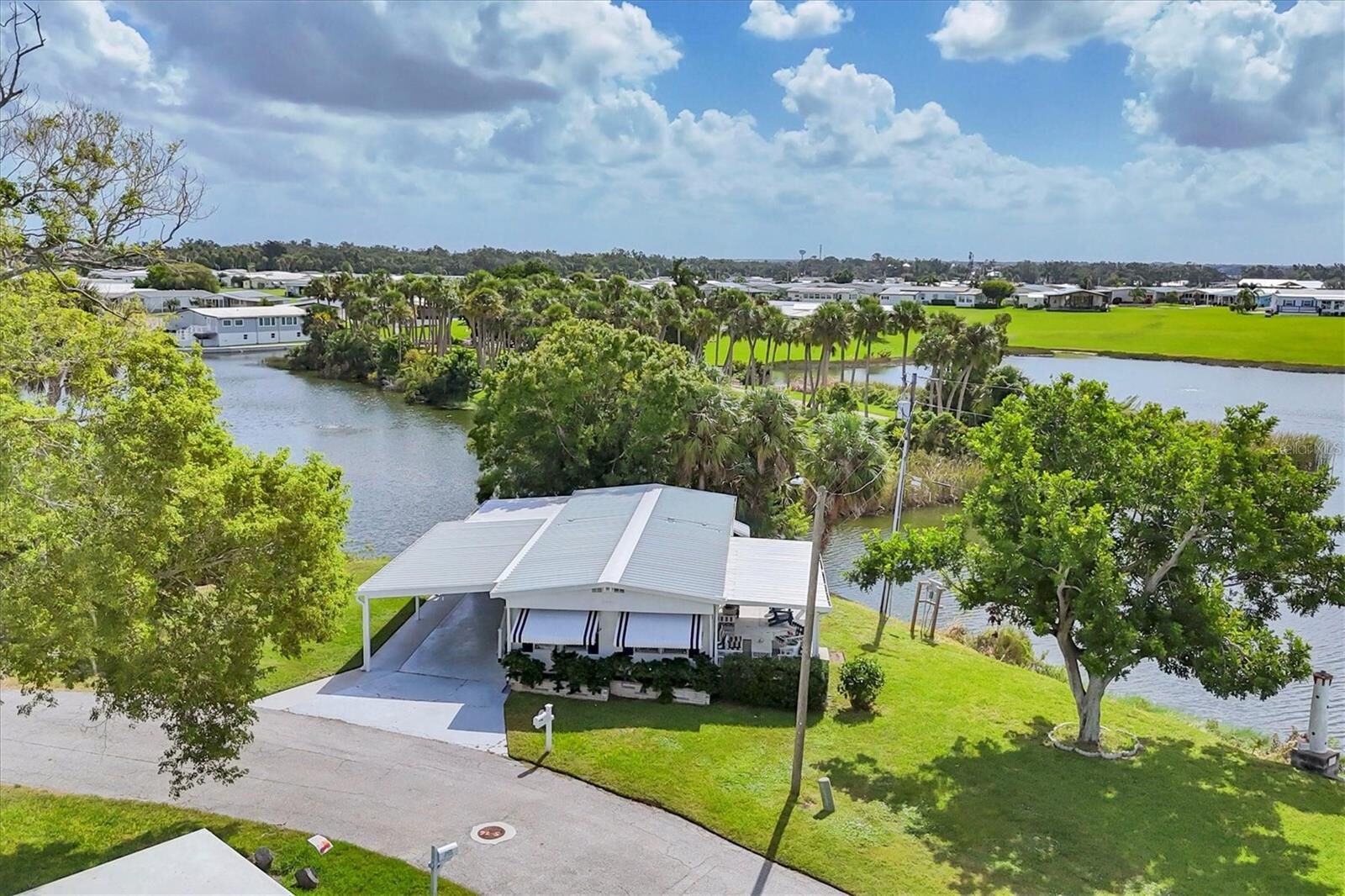 Property Photo:  1432 41st Avenue E  FL 34222 