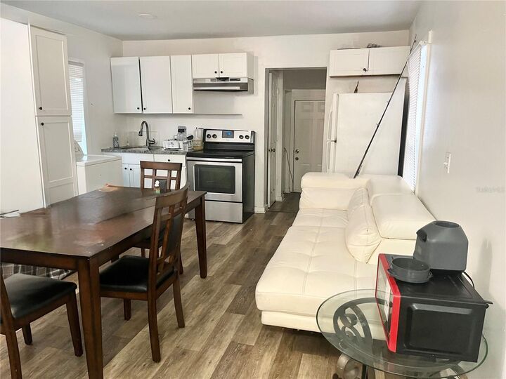 Property Photo: 3501 E Genesee Street FL 33610