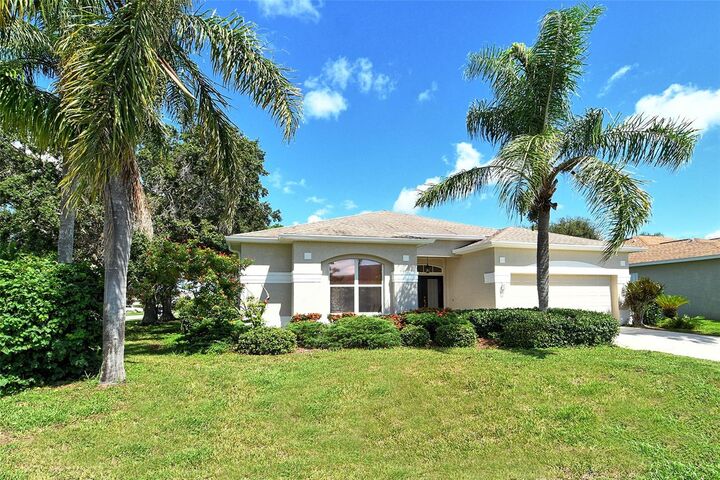 Property Photo:  5001 Sturbridge Court  FL 34238 