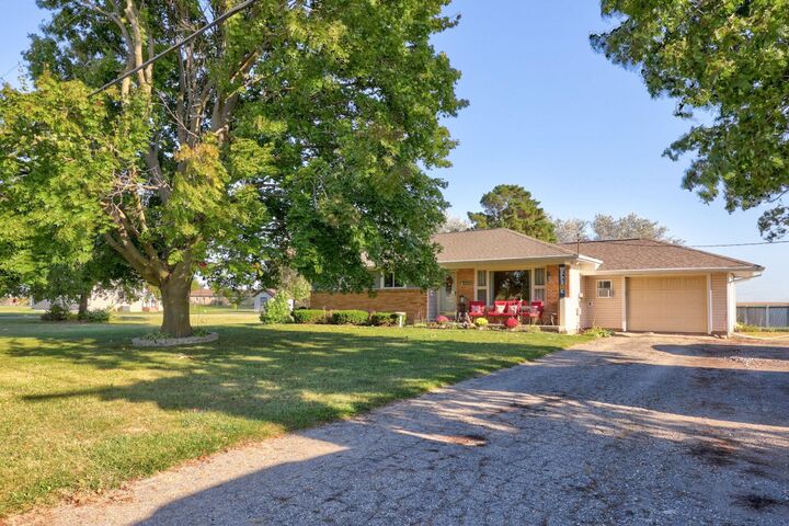 Property Photo:  920 W Vassar Road  MI 48757 