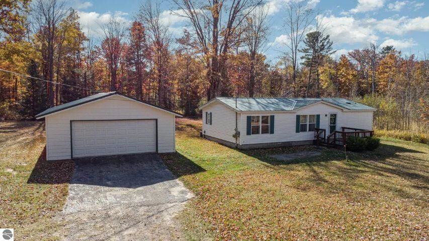 Property Photo:  6525 Shellenbarger Road  MI 48739 