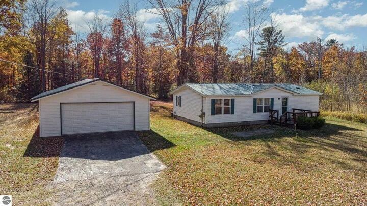 6525 Shellenbarger Road  Hale MI 48739 photo