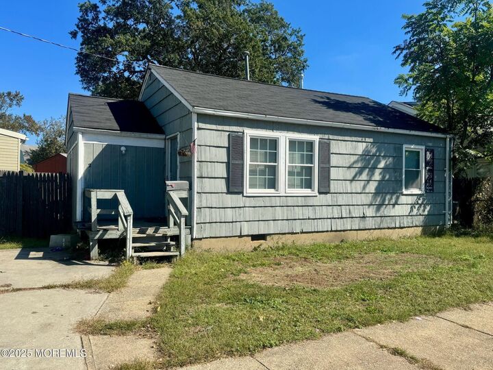 Property Photo:  2 Saint Peters Place  NJ 07734 