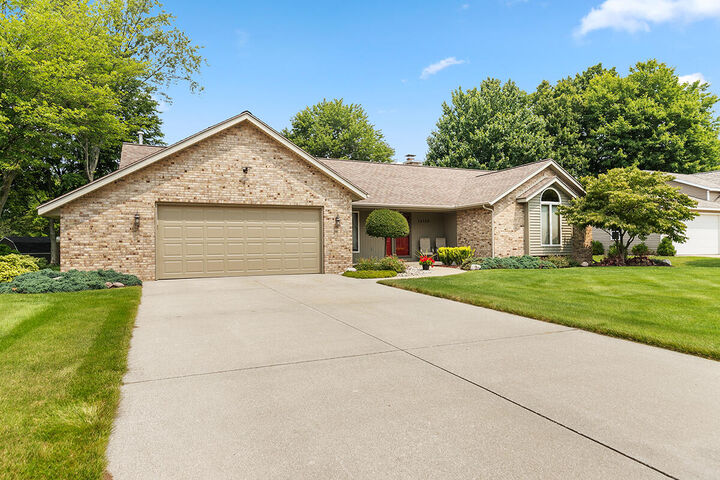 Property Photo: 14159 Pheasant Run MI 49424