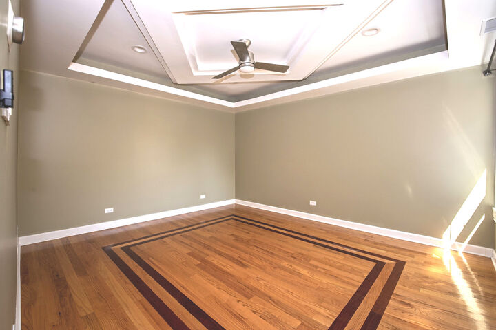 Property Photo:  6414 N Albany Avenue 3R  IL 60645 