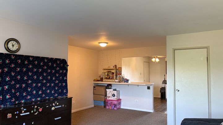 Property Photo: 9428 Bay Colony Drive 3S IL 60016