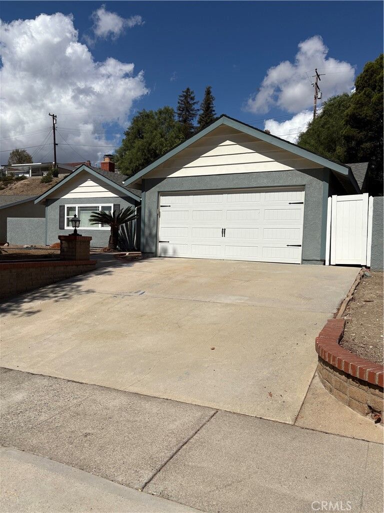 Property Photo:  351 Glenoaks  CA 92821 