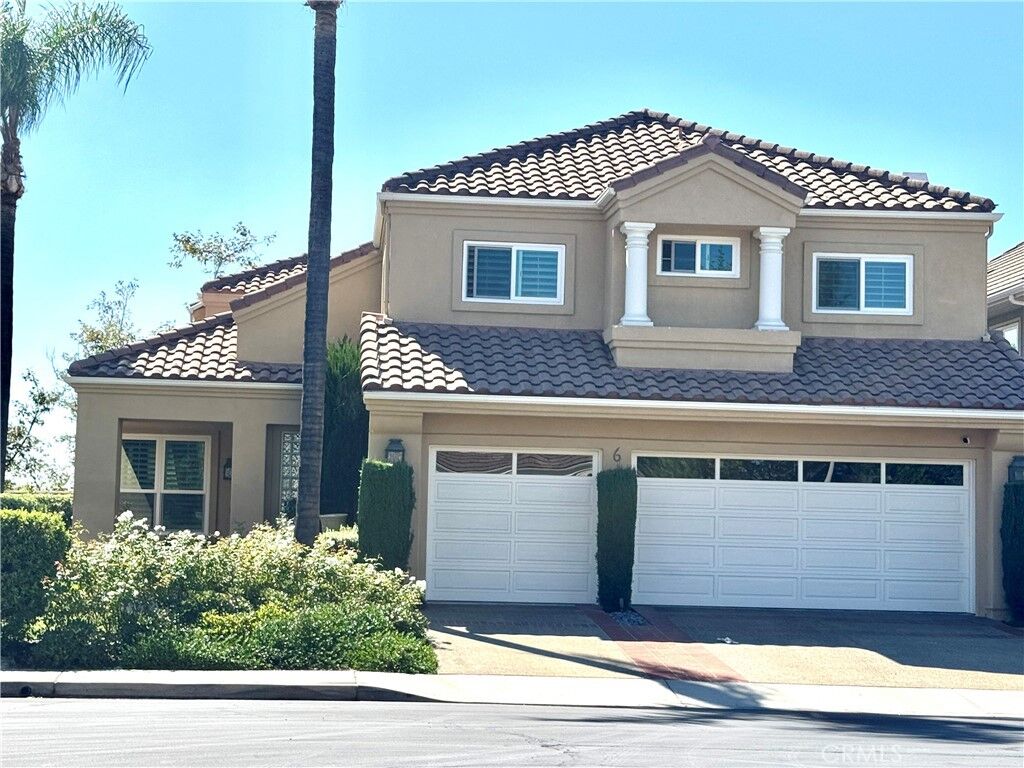 Property Photo:  6 Muirfield  CA 92679 
