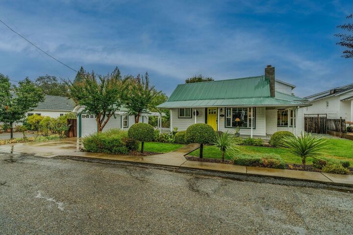 Property Photo: 135 Amelia Street CA 95685