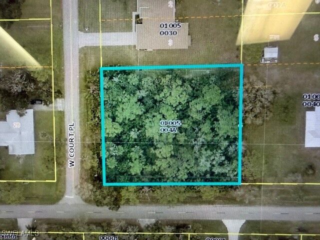 Property Photo:  1771 W Court Place  FL 33920 