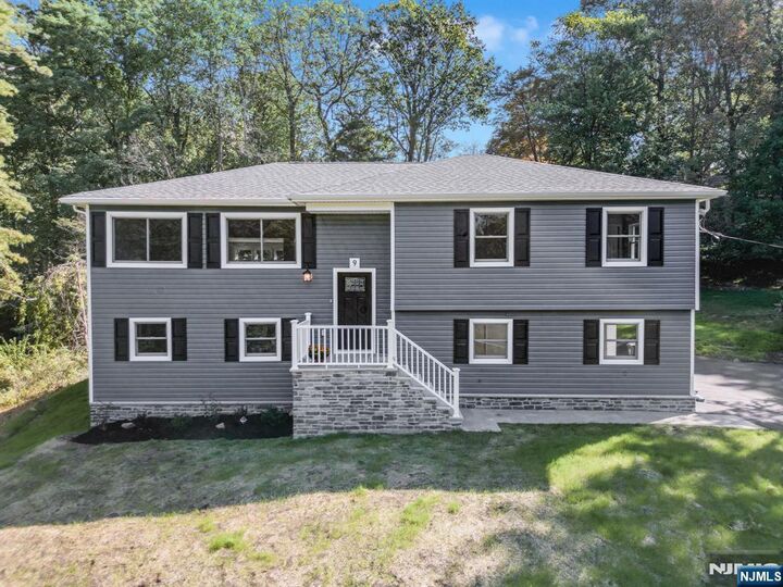9 Dorothy Drive  Morris Township NJ 07960 photo