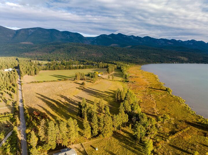 Property Photo:  33899 Finley Point Road S  MT 59860 
