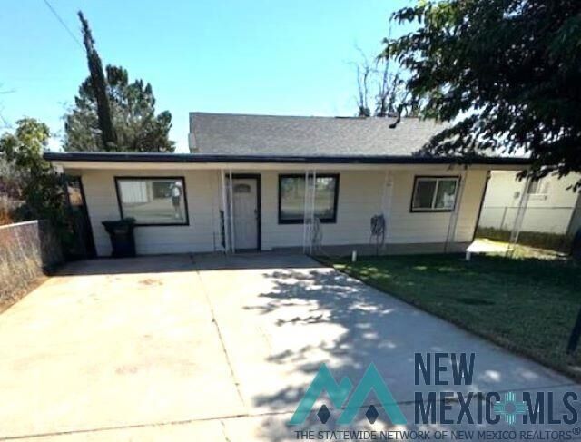 Property Photo:  3014 Carver Street  NM 88220 