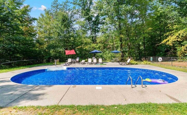 Property Photo:  199 Oak Circle  VT 05446 