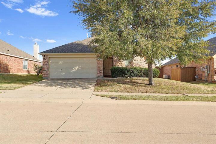 Property Photo: 203 Mustang Trail TX 75009