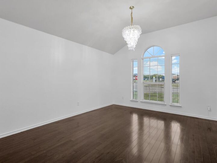 Property Photo:  3000 Prairie Hill Lane  TX 76010 