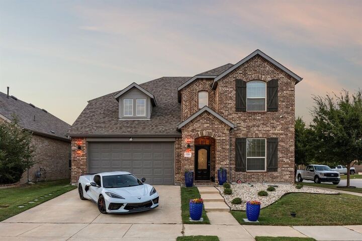 Property Photo: 1800 Harrier Lane TX 76226