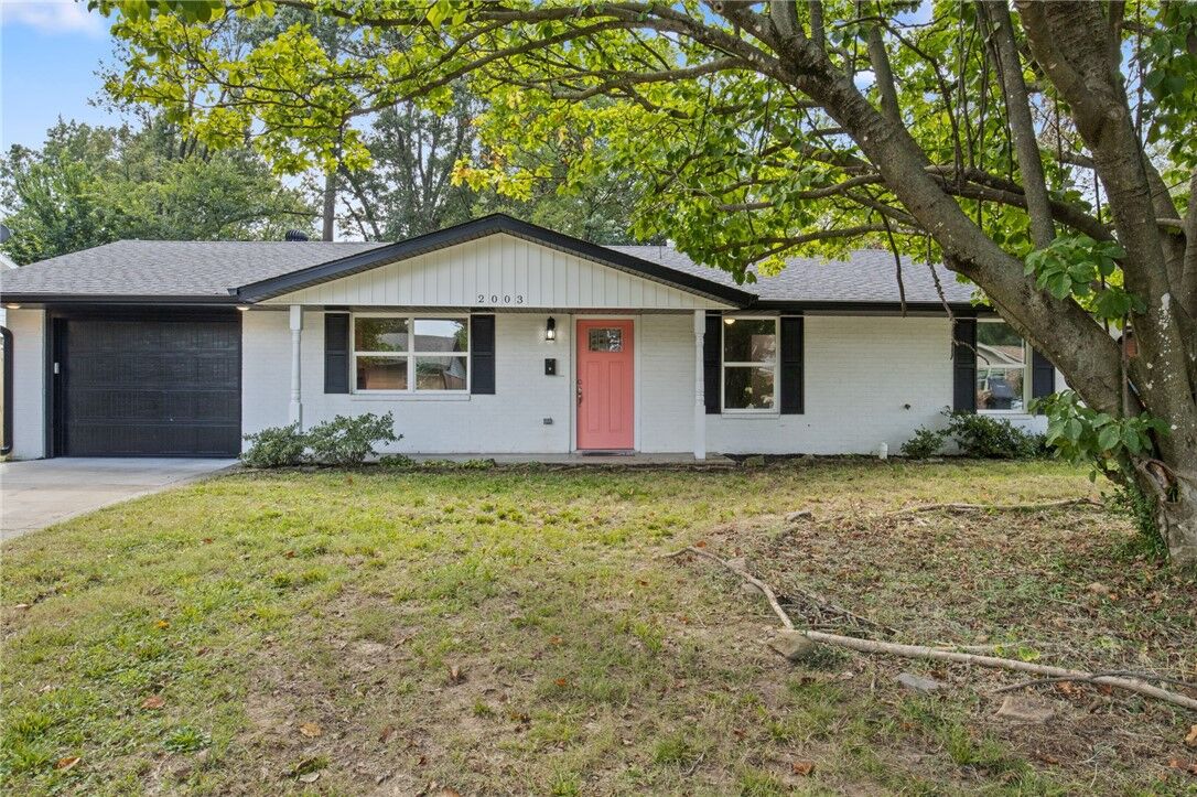 Property Photo: 2003 Dee Avenue AR 72762