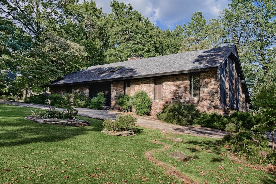 Property Photo: 205 Suttle Drive AR 72764