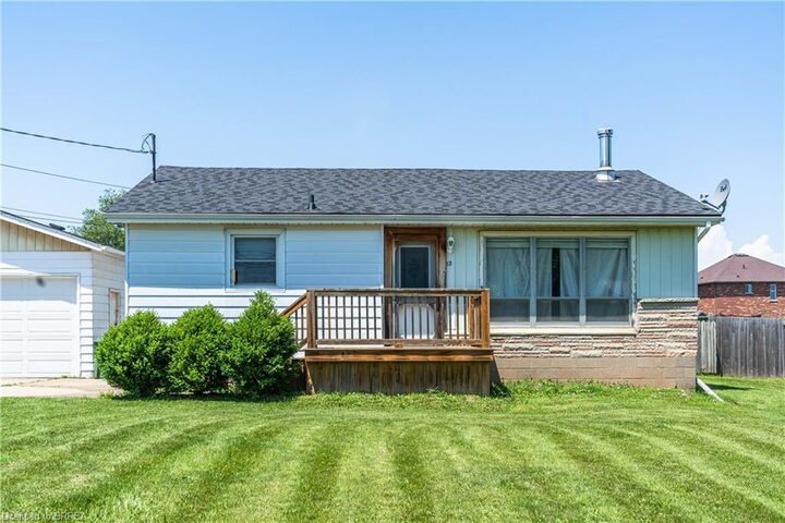 13 West Avenue  Stoney Creek ON L8E 5L5 photo