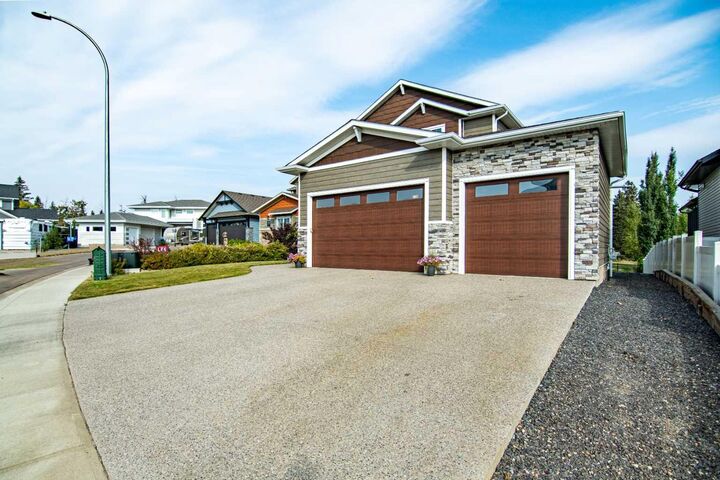 Photo de la propriété:  14 Garrison Place  AB T4P 0P7 