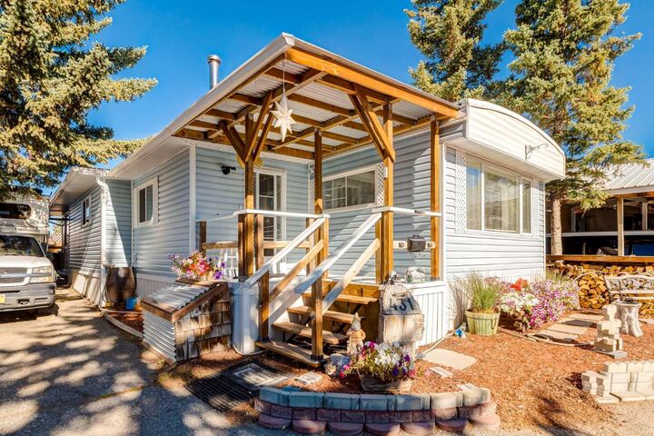Property Photo:  3223 83 Street NW 431  AB T2B 5P2 