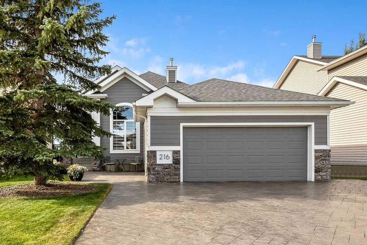216 Springmere Road  Chestermere AB T1X 1R3 photo