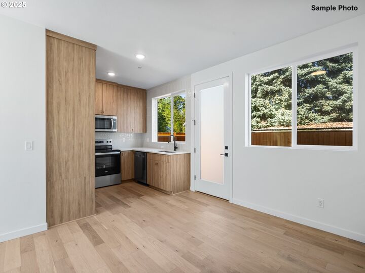 Property Photo: 3272 SE 115th Ave OR 97266