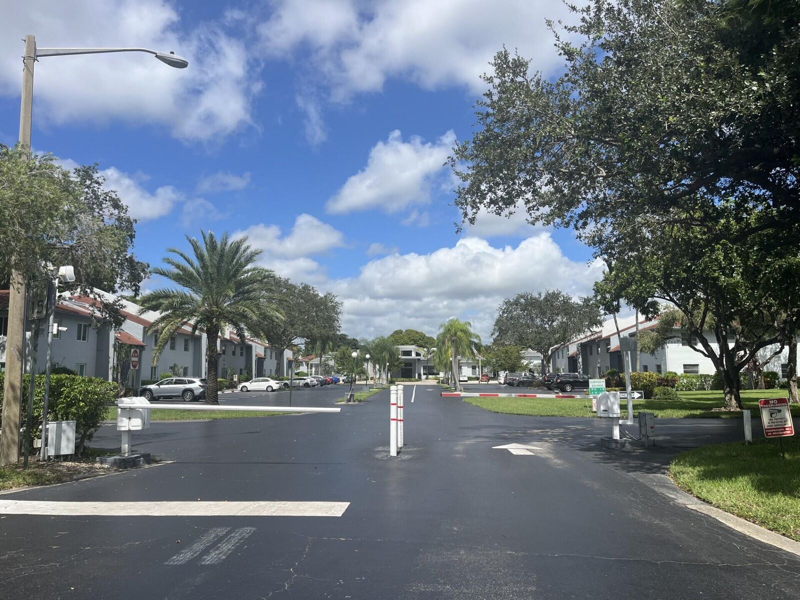 Property Photo:  6600 S Oriole Boulevard 2030  FL 33446 