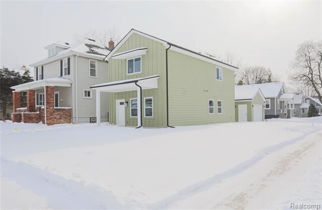 Property Photo: 9 Queen Street MI 48043