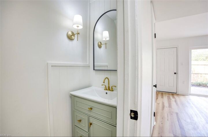 Property Photo:  2244 Windom Pl  VA 23454