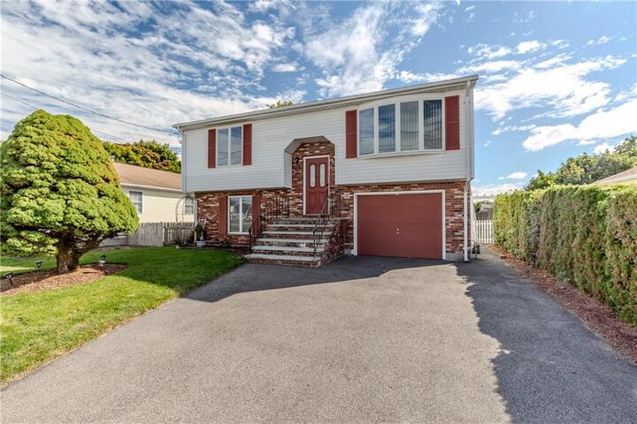 63 Whirlaway Place  Pawtucket RI 02861 photo