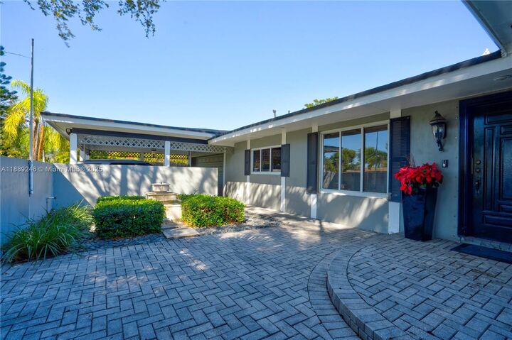 10735 SW 134 Terrace  Miami FL 33176 photo