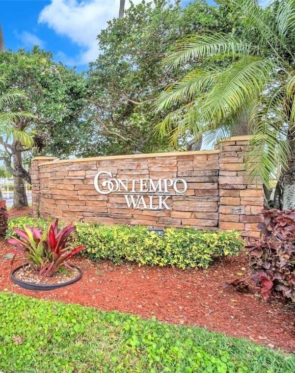 Property Photo: 399 NW 154th Ave FL 33028