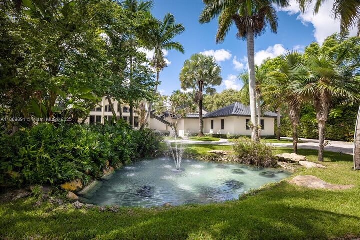 Property Photo: 14200 Farmer Rd FL 33158
