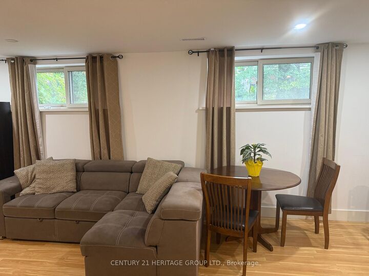 Property Photo: 122 Mill Street Bsmt ON L4C 4A7