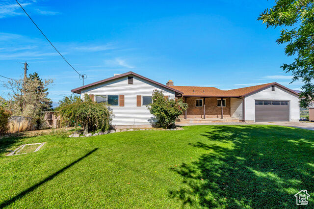 Property Photo:  862 E 400 S  UT 84651