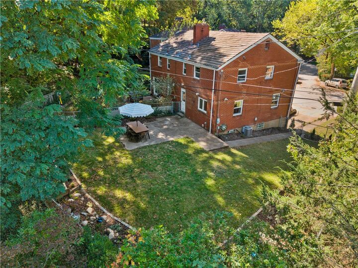 Property Photo:  5626 Maple Heights Court  PA 15232 