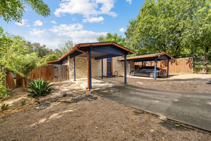 Property Photo: 3508 Southridge Drive TX 78704