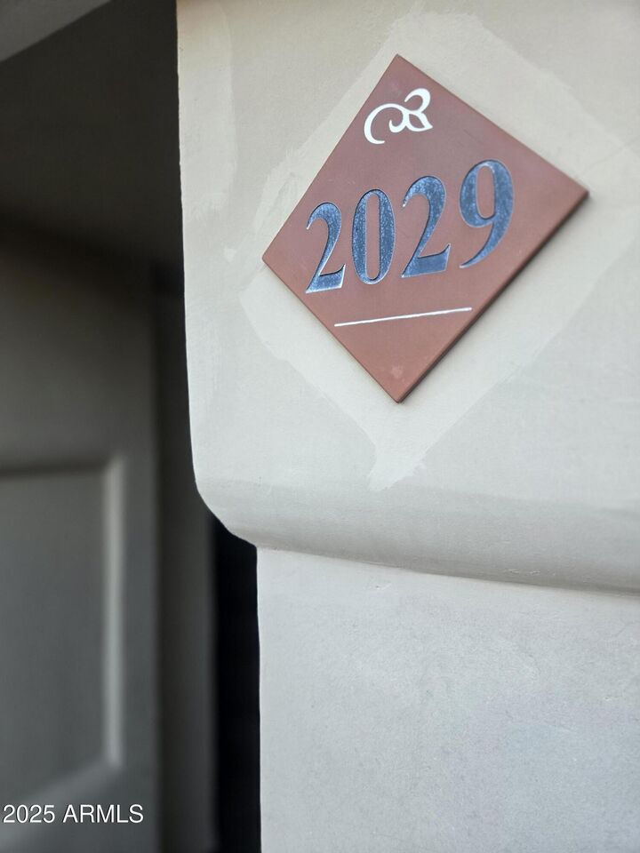 Property Photo:  8653 E Royal Palm Road 2029  AZ 85258 