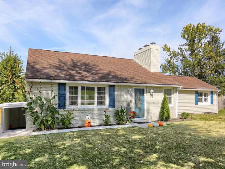 Property Photo:  5931 York Road  PA 17362 