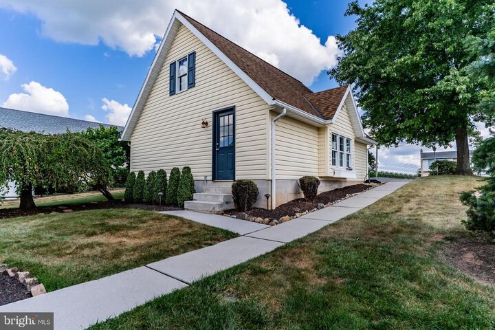 Property Photo: 46 Lake Meade Drive PA 17316