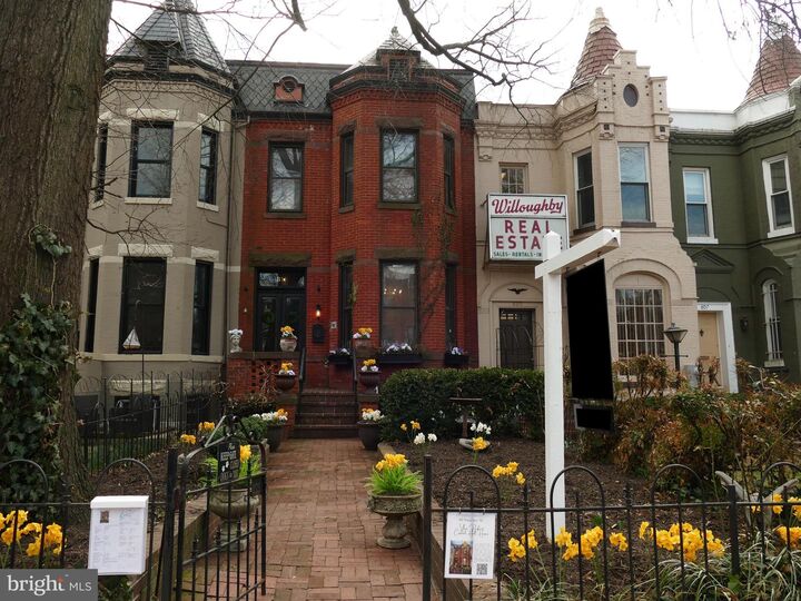Property Photo: 811 Massachusetts Avenue NE DC 20002
