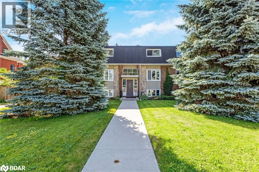 Property Photo: 233 Westminster Drive South ON N3H 1T2