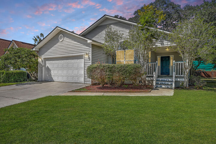 Property Photo: 498 Cessna Avenue SC 29407