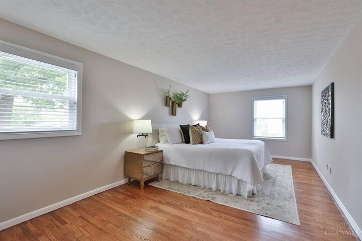 Property Photo: 867 Yorkhaven Road OH 45240