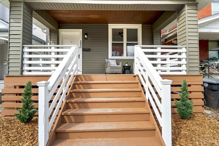 Property Photo: 2705 Ashland Avenue OH 45206